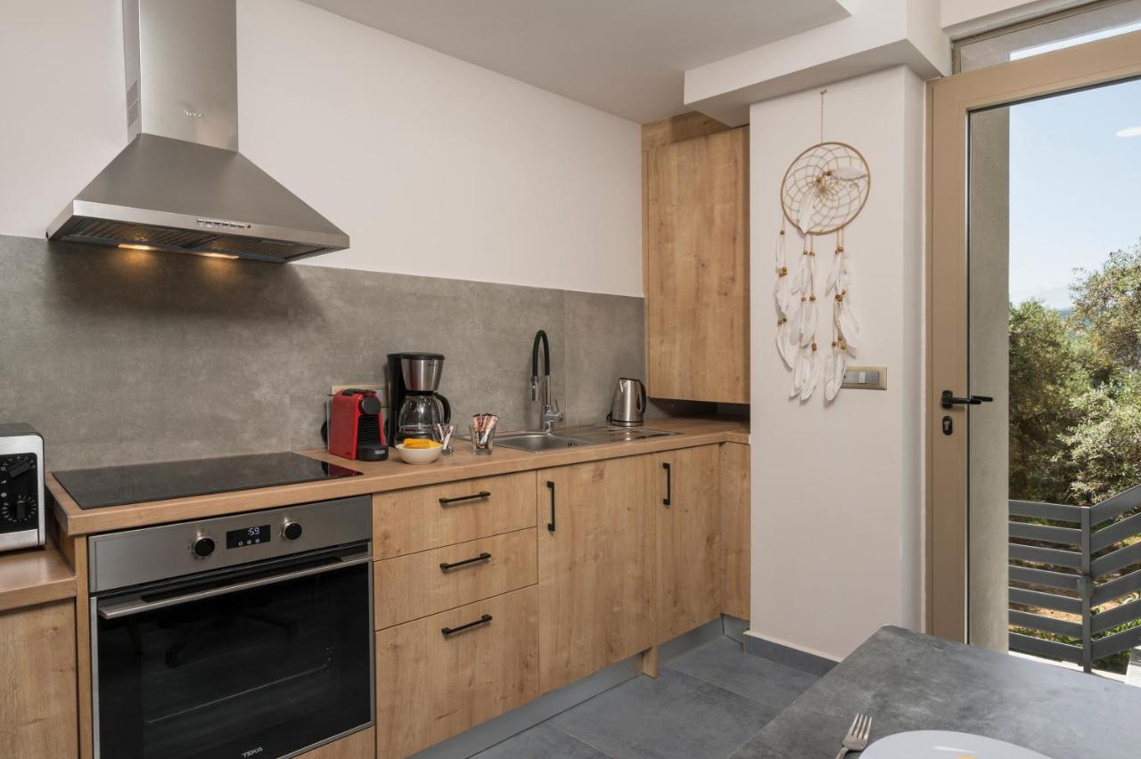Aequor Luxury Rooms & Apartments Kato Daratso Exterior photo